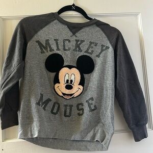 Disney Mickey Mouse boys sweater size medium